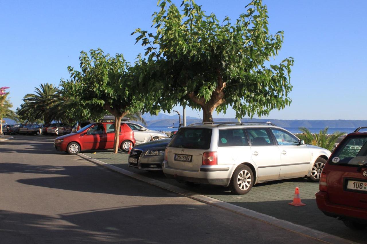 Apartments By The Sea Podgora, Makarska - 6596 المظهر الخارجي الصورة